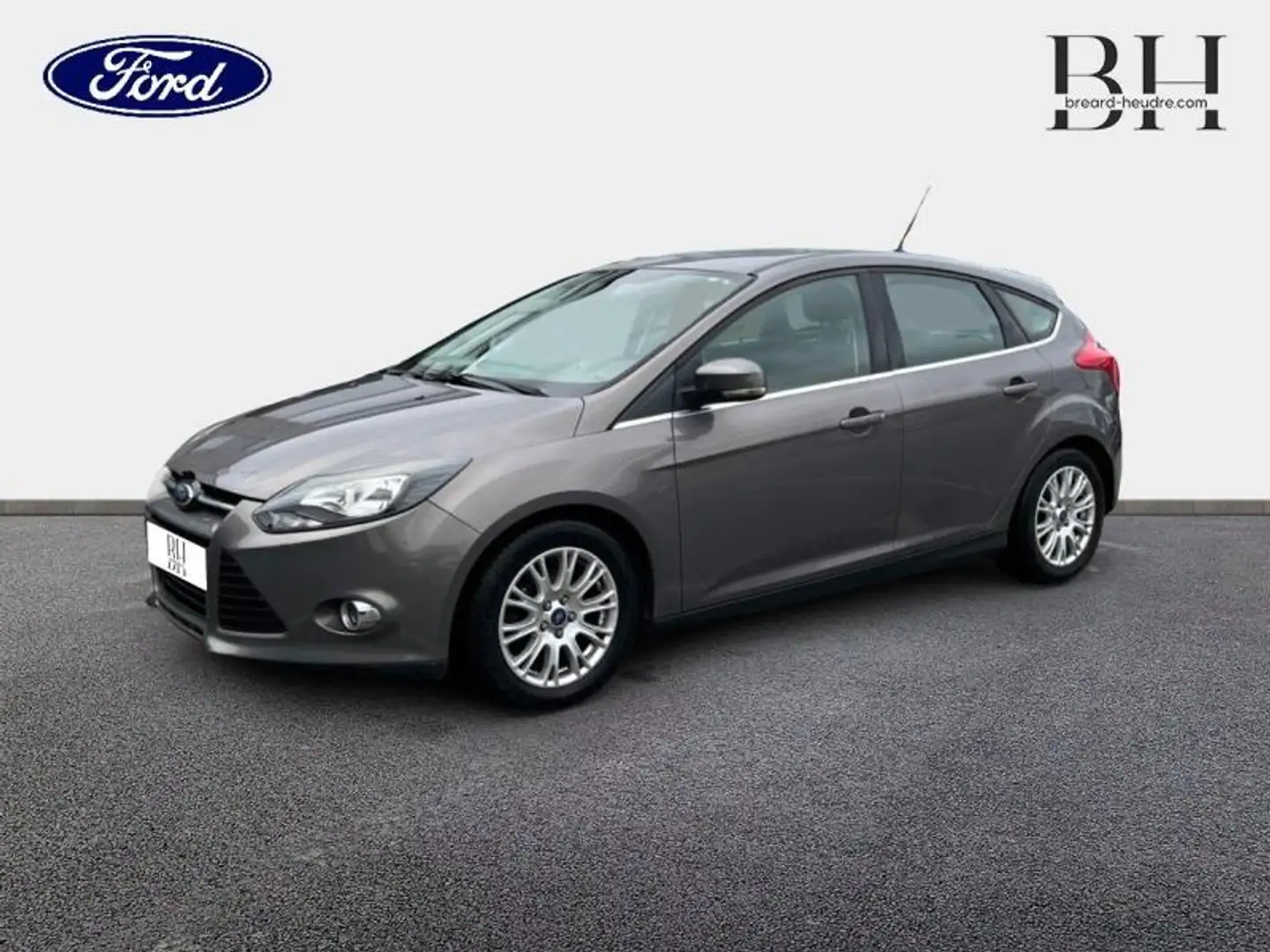 Ford Focus 1.6 TDCi 115ch FAP Stop\u0026Start Titanium 5p Beige - 1