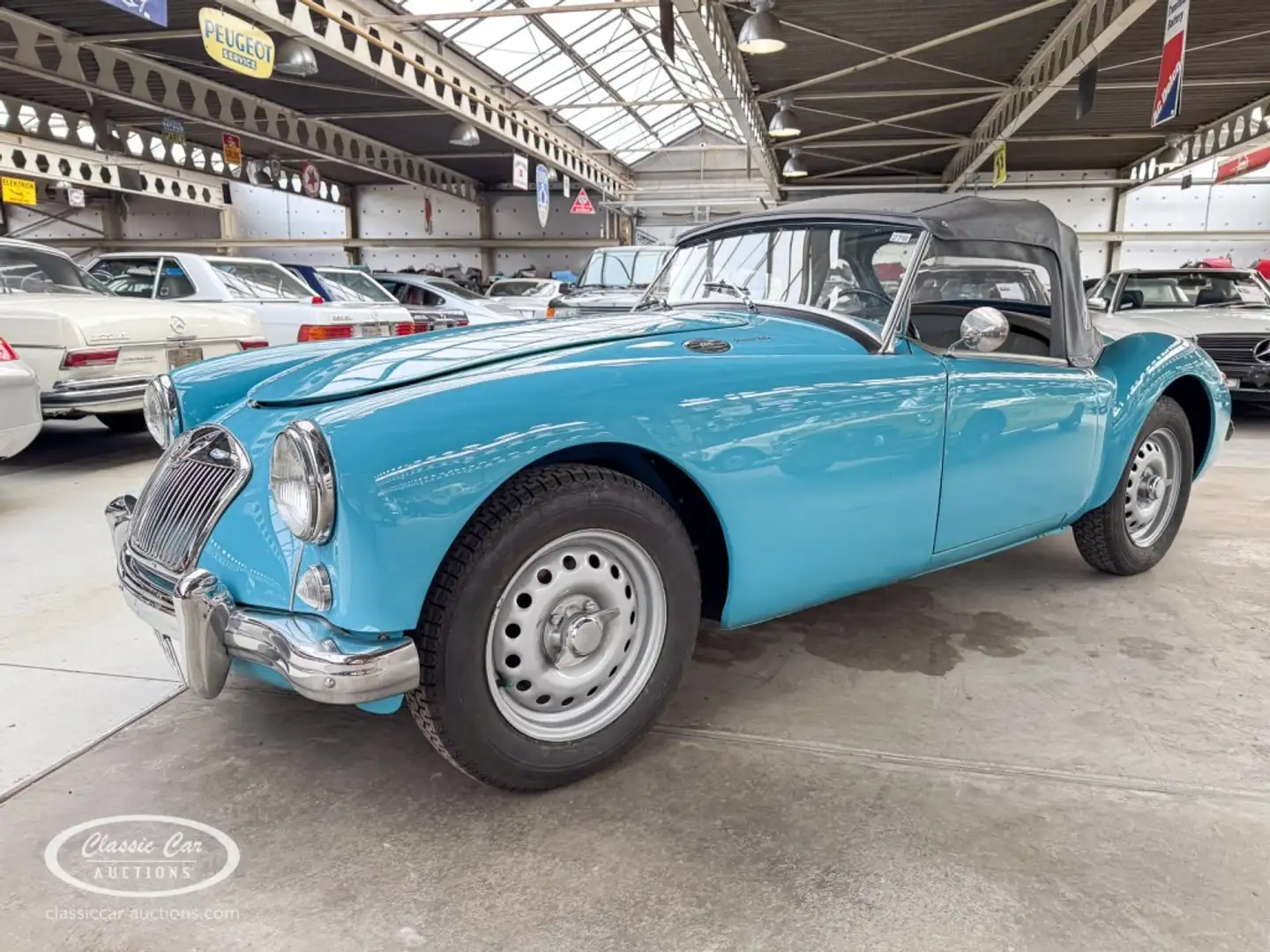 MG MGA Convertible  - ONLINE AUCTION Modrá - 1