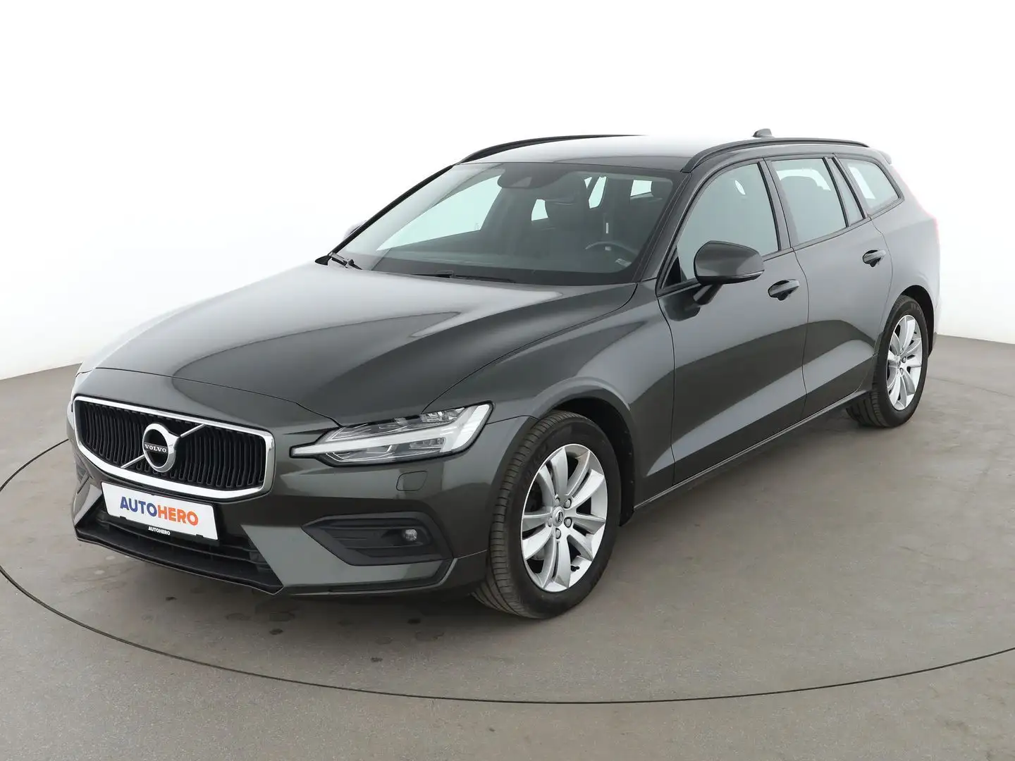 Volvo V60 2.0 D3 Momentum Aut.*NAVI*LED*TEMPO*PDC*SHZ* Gris - 1