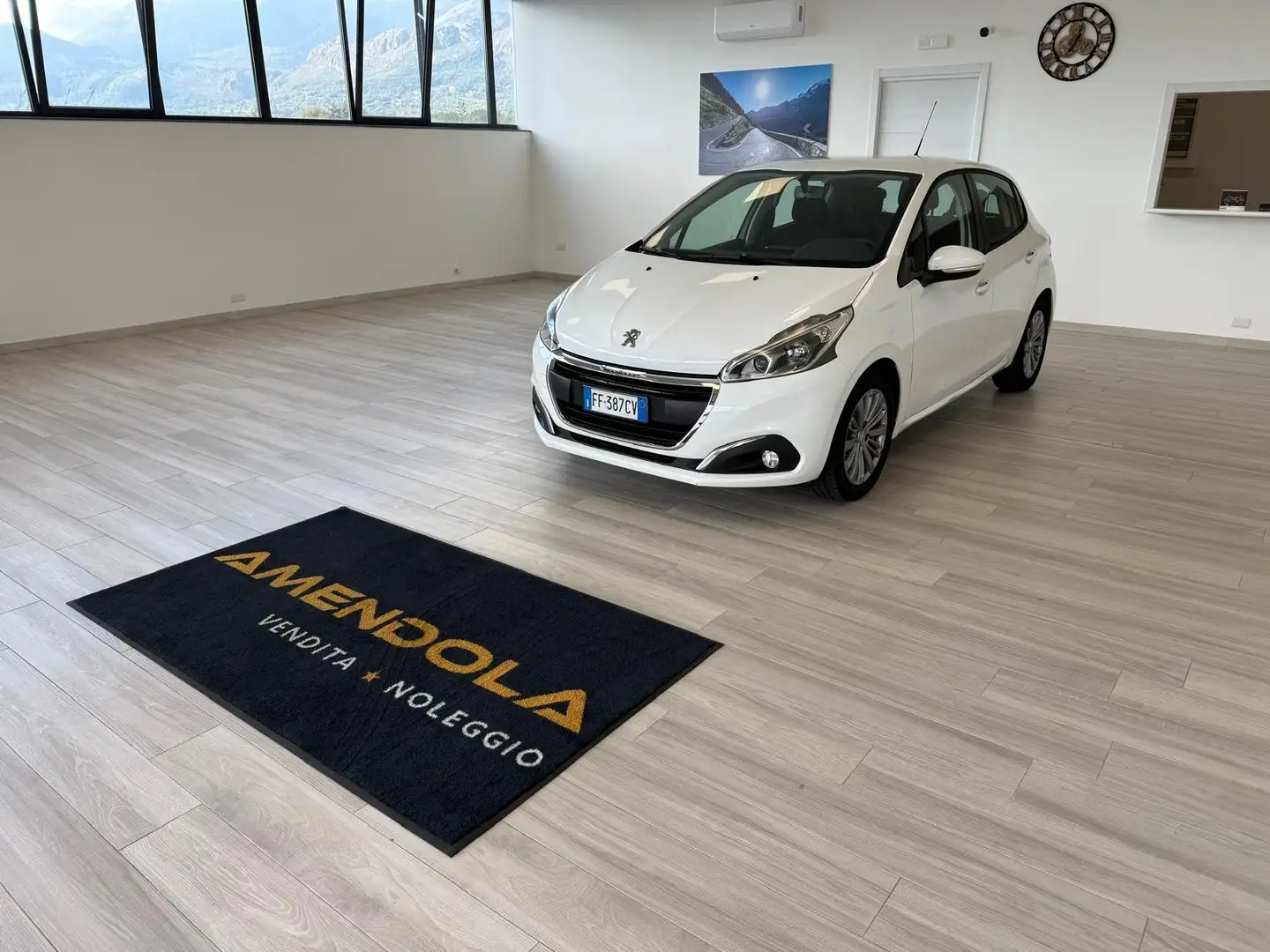 Peugeot 208 208 5p 1.2 puretech Allure gpl 82cv Bianco - 1