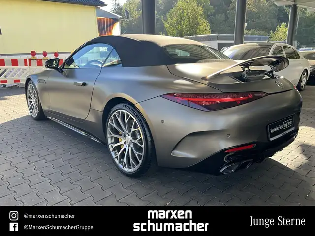 Mercedes-Benz SL view 6