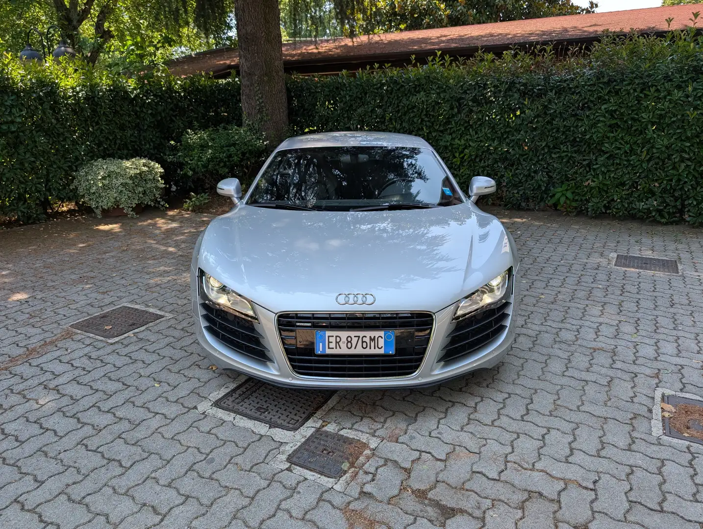 Audi R8 Coupe 4.2 V8 quattro r-tronic Argento - 2