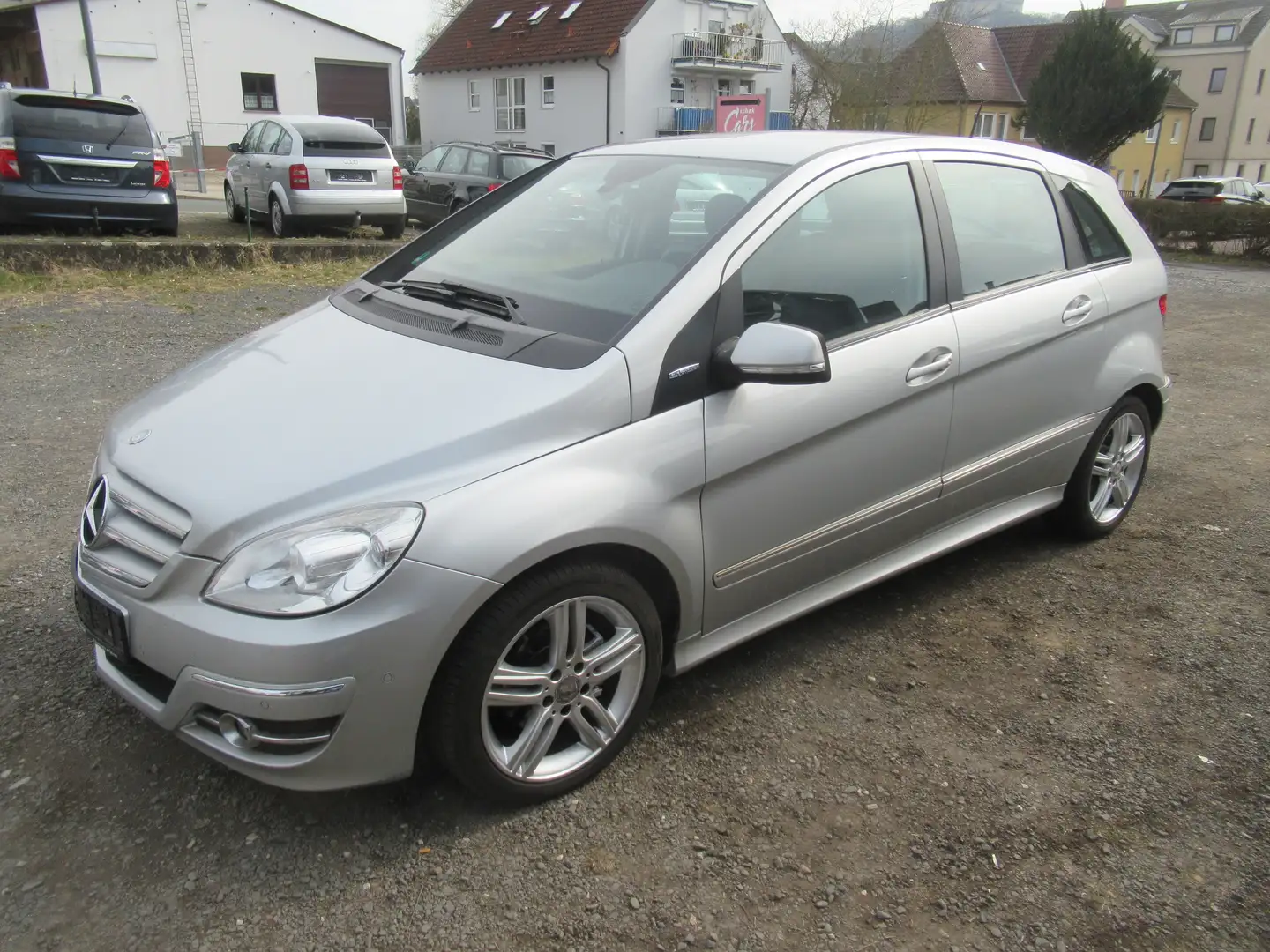 Mercedes-Benz B 180 BlueEFFICIENCY Argent - 2