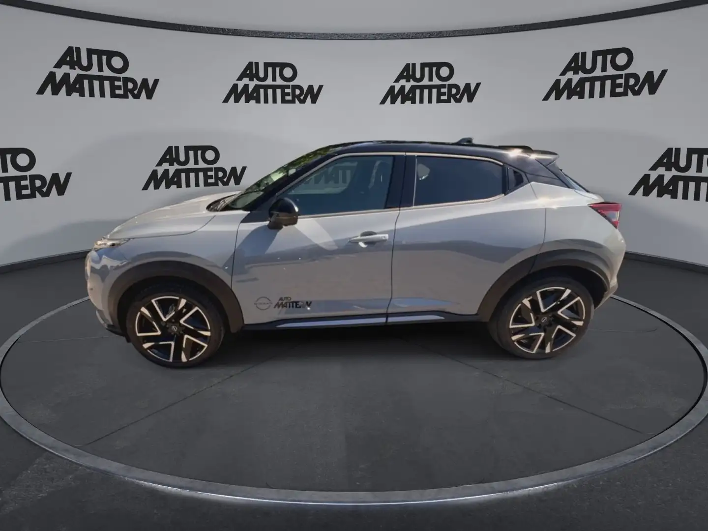Nissan Juke 1.0 DIG-T N-Design Grau - 2