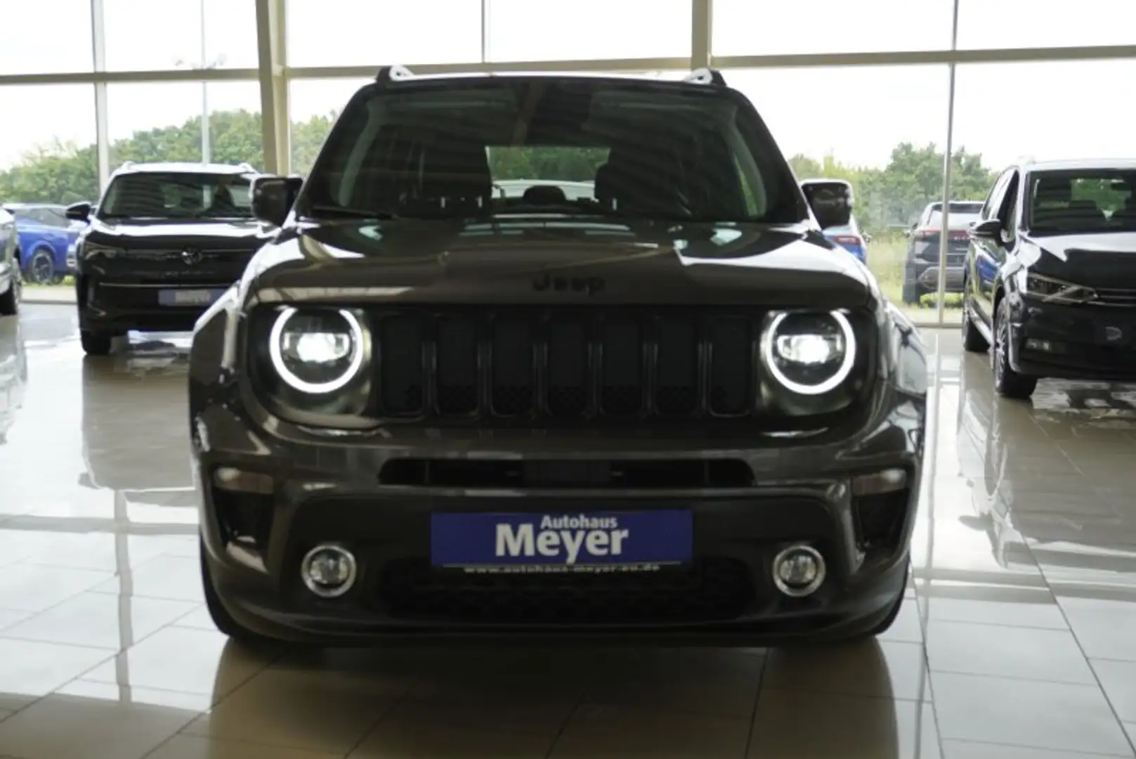 Jeep Renegade 1.3 T-GDI aAHK/Pano/LED/Navi/Kamera Сірий - 2