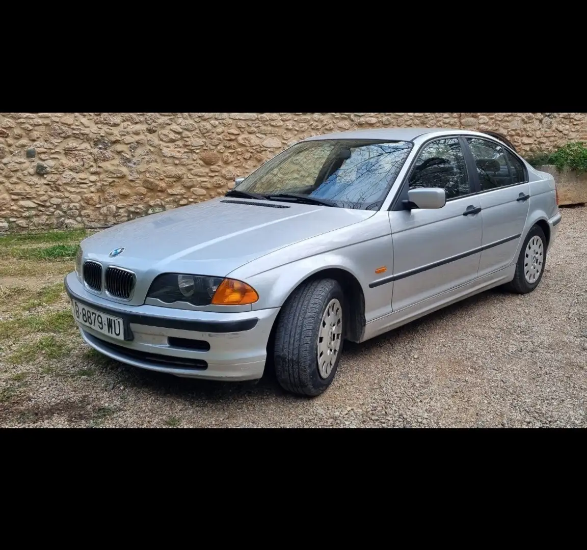 BMW 320 320d - 1