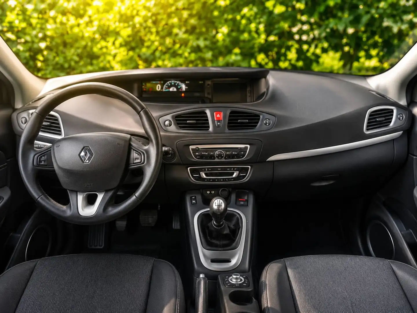 Renault Scenic Scénic III TomTom Edition 2011 Energy 1,6 dCi DPF TomTom Edition Schwarz - 2