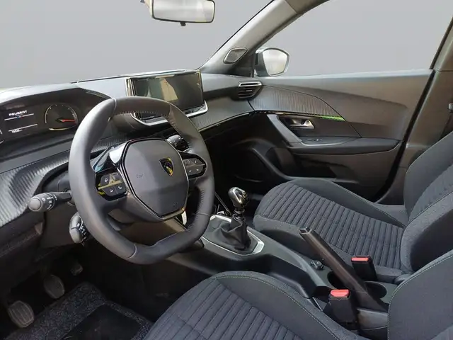 Peugeot 2008 view 11