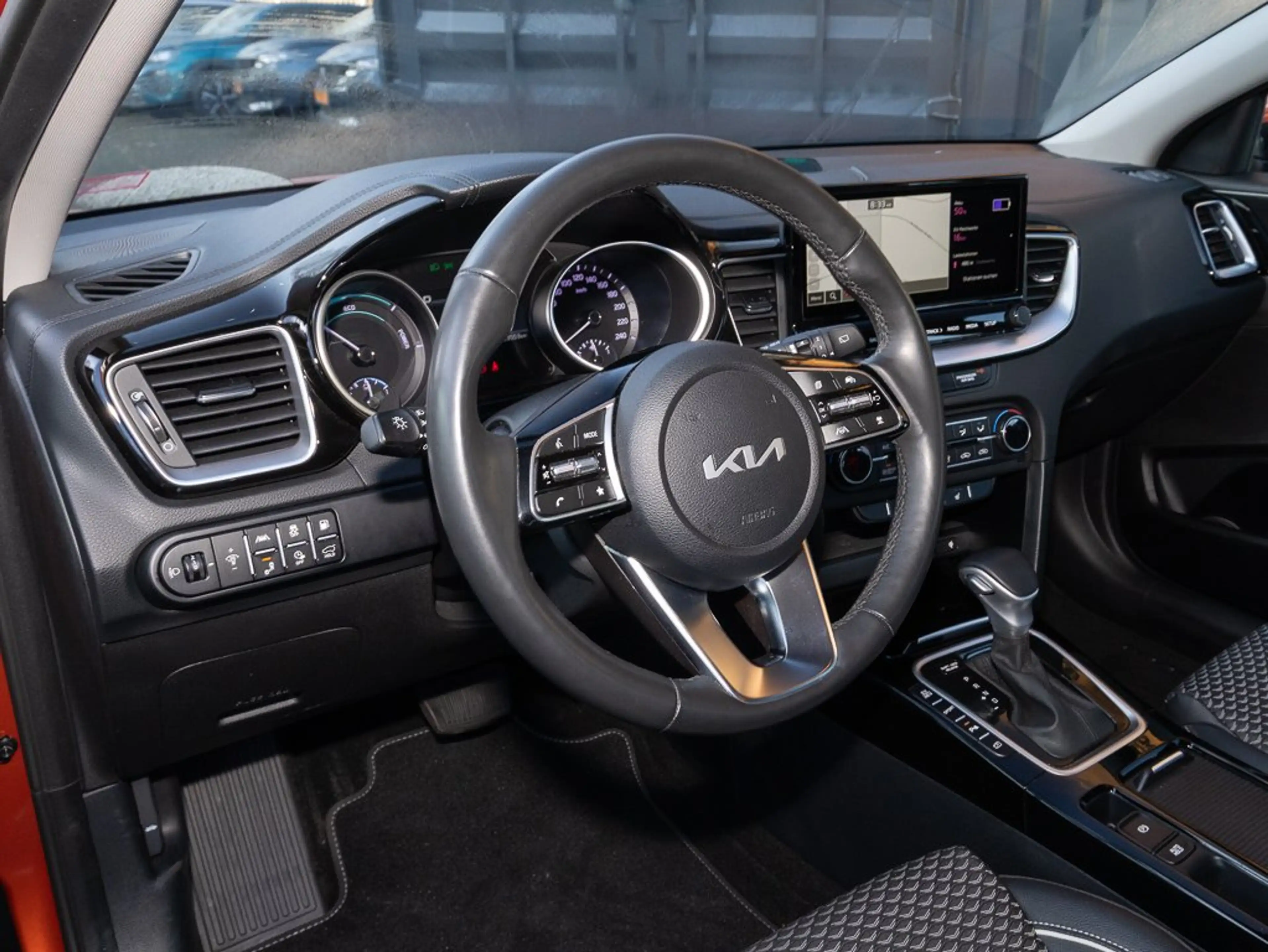 Kia XCeed Spirit Plug-in Hybrid +AHK+L/SHZ+RFK+eHK++ — photo 5