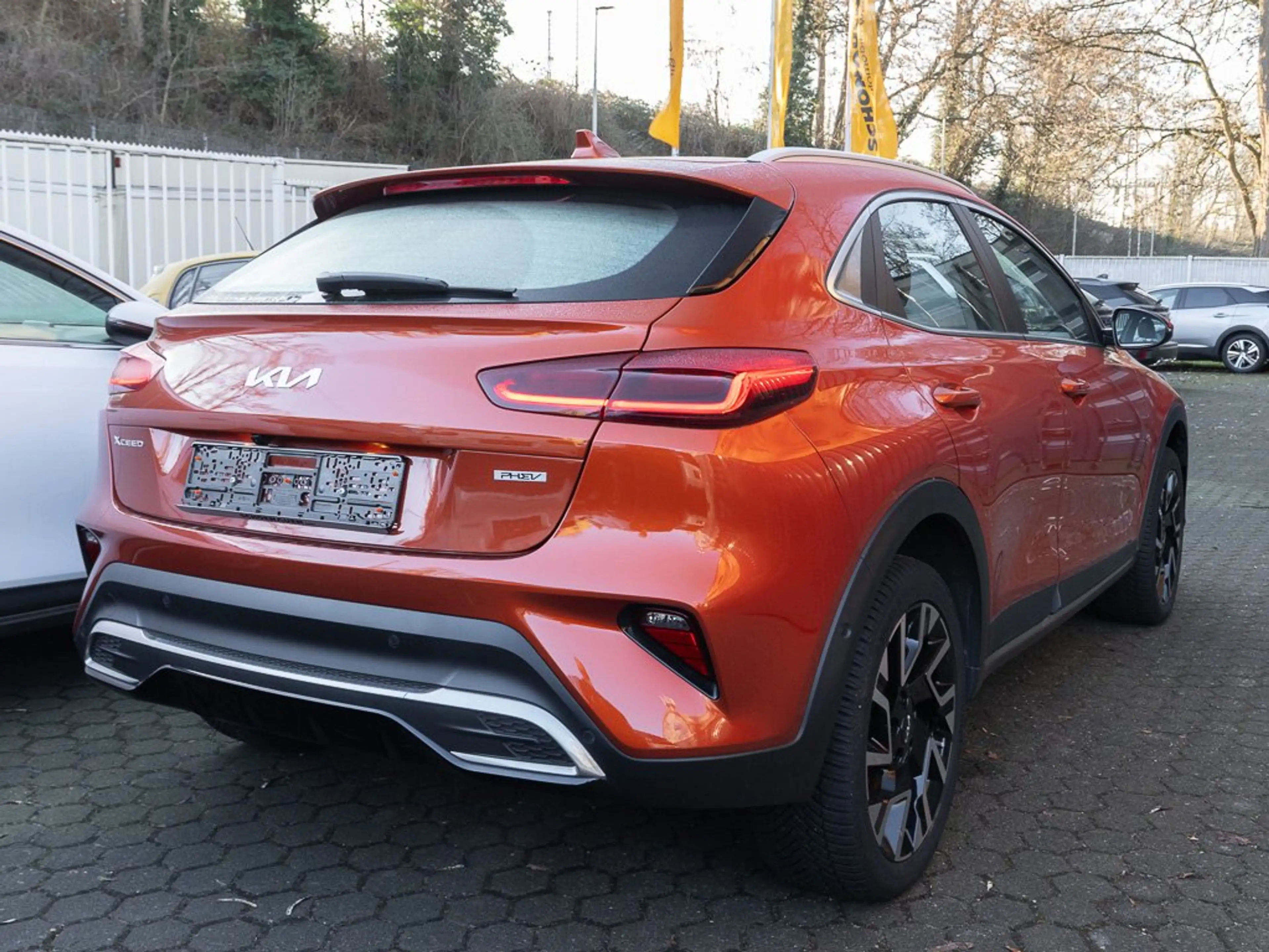 Kia XCeed Spirit Plug-in Hybrid +AHK+L/SHZ+RFK+eHK++ — photo 3