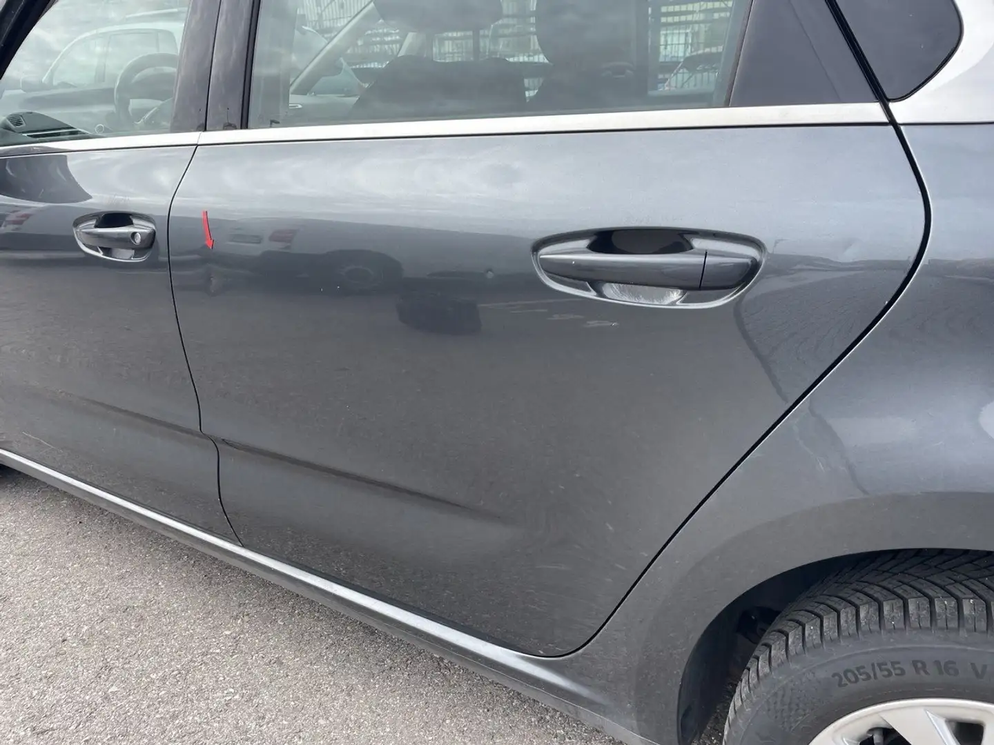 Citroen C4 Picasso C4 Picasso BlueHDi 120 6-Gang IntensiveIntensive Grau - 2