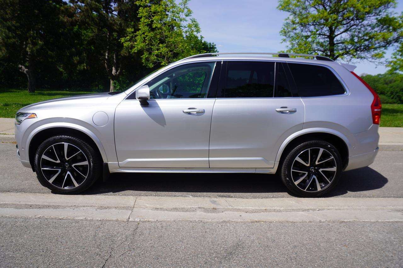 2019 Volvo XC90 1 OWNER / CLEAN CARFAX / ROOM FOR THE FAMILY! alt 2