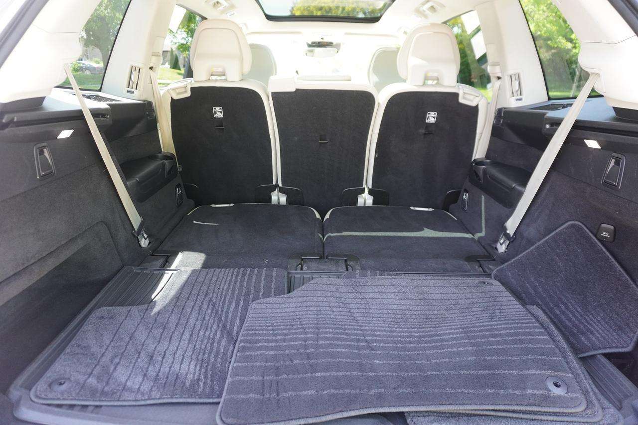 2019 Volvo XC90 1 OWNER / CLEAN CARFAX / ROOM FOR THE FAMILY! thumb 22