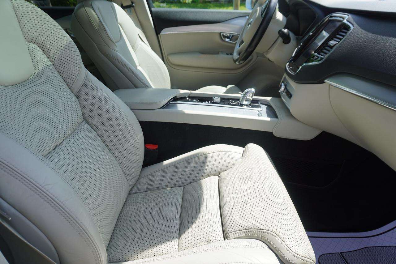 2019 Volvo XC90 1 OWNER / CLEAN CARFAX / ROOM FOR THE FAMILY! thumb 24