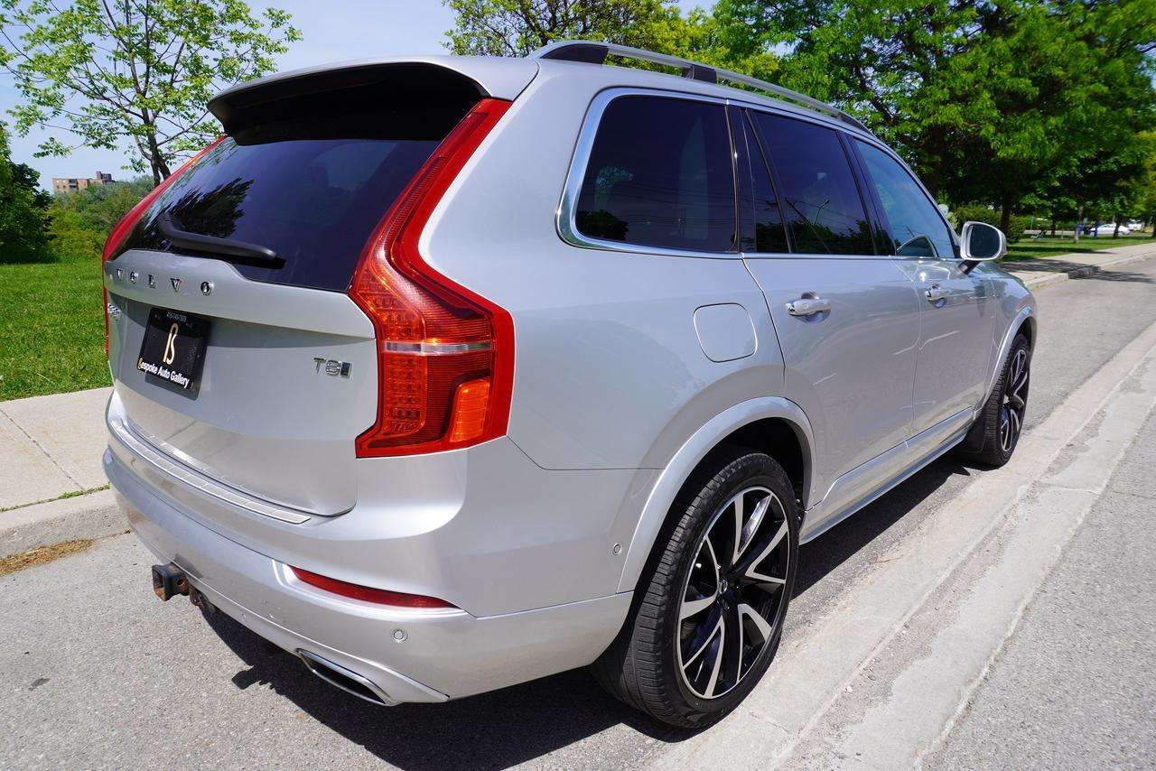 2019 Volvo XC90 1 OWNER / CLEAN CARFAX / ROOM FOR THE FAMILY! alt 4