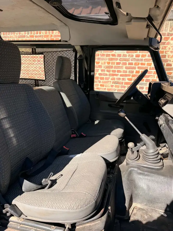 Land Rover Defender 2.5 TDi X-trem, foto 9