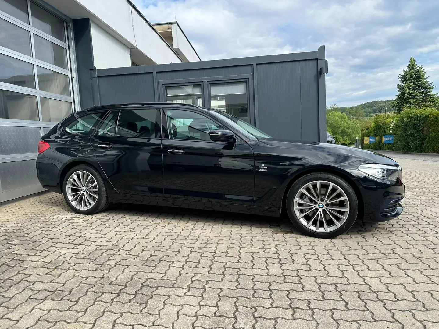 BMW 530 530d Sport Line Schwarz - 1