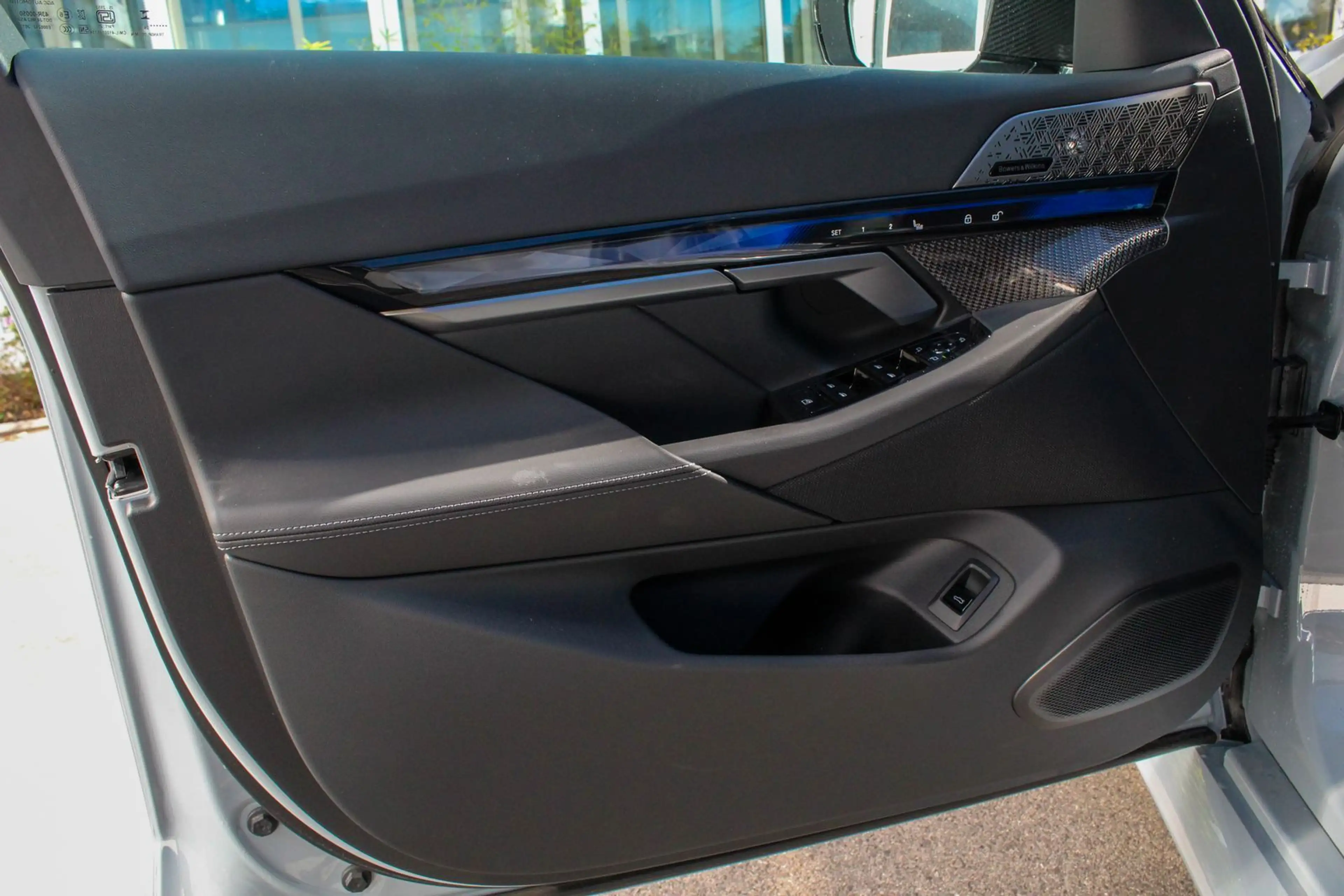 BMW M5 Touring ULTIMATE Paket Keramik+Pano+AHK+Ca... — photo 15