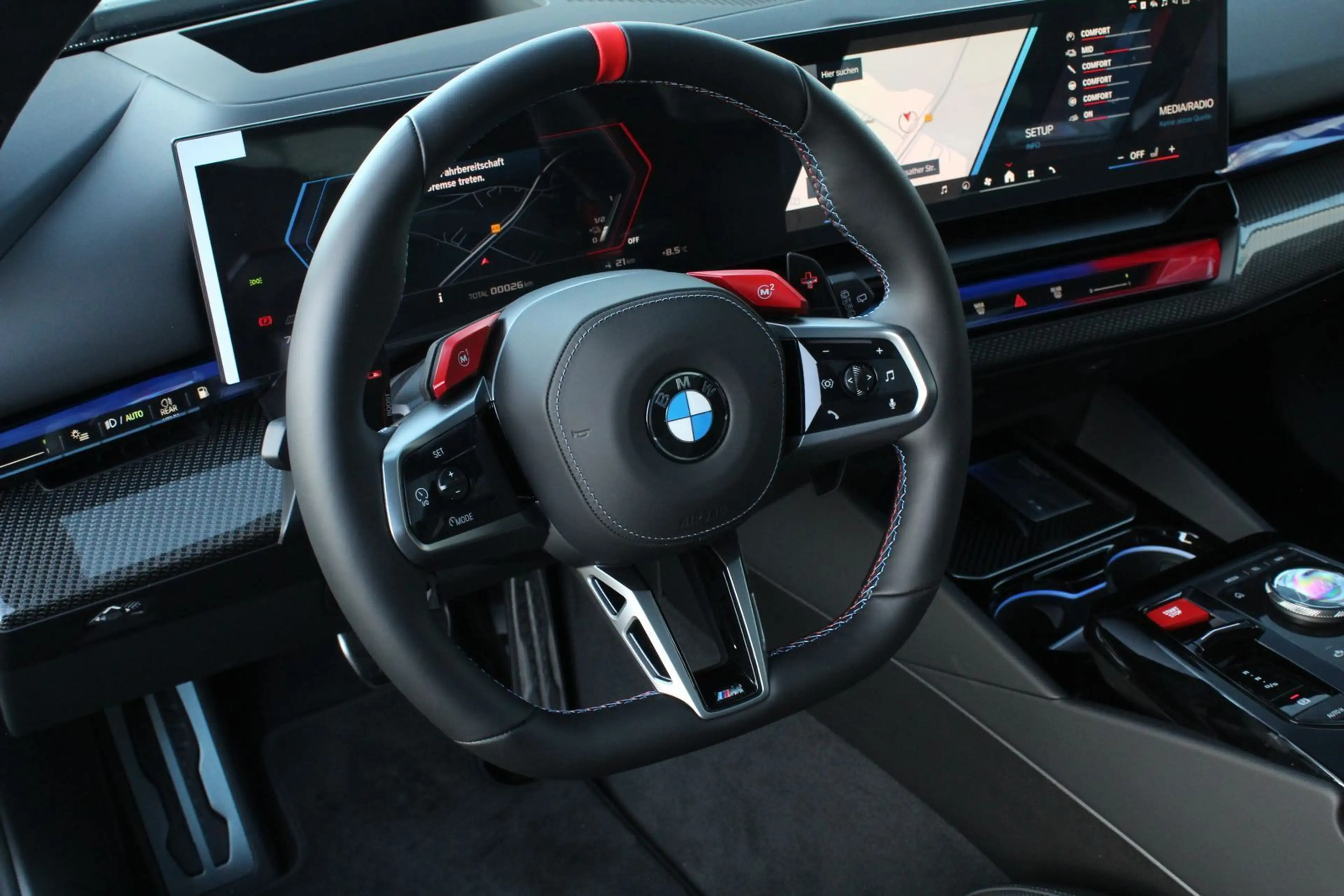 BMW M5 Touring ULTIMATE Paket Keramik+Pano+AHK+Ca... — photo 10
