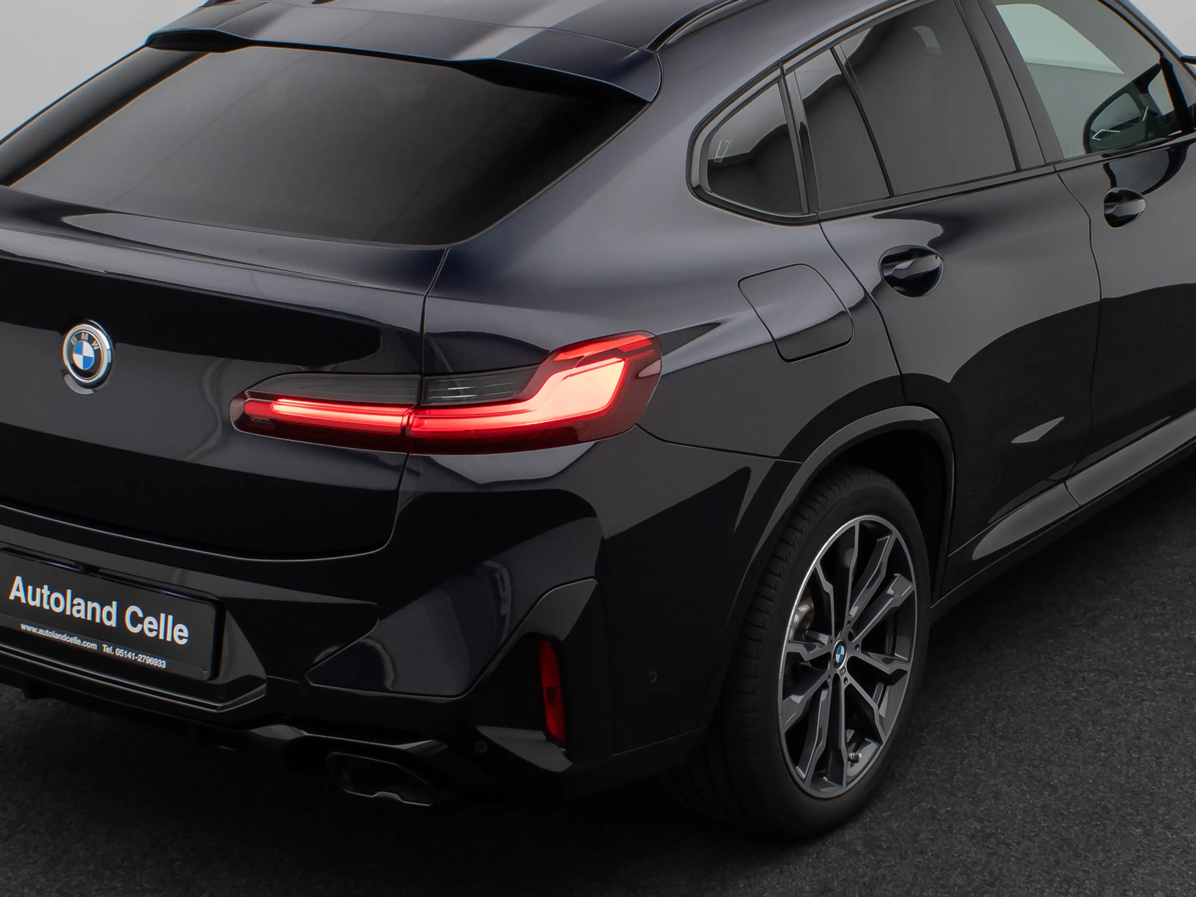 BMW X4 M Panorama Laser Kamera HUD DAB HiFi AHK — photo 15