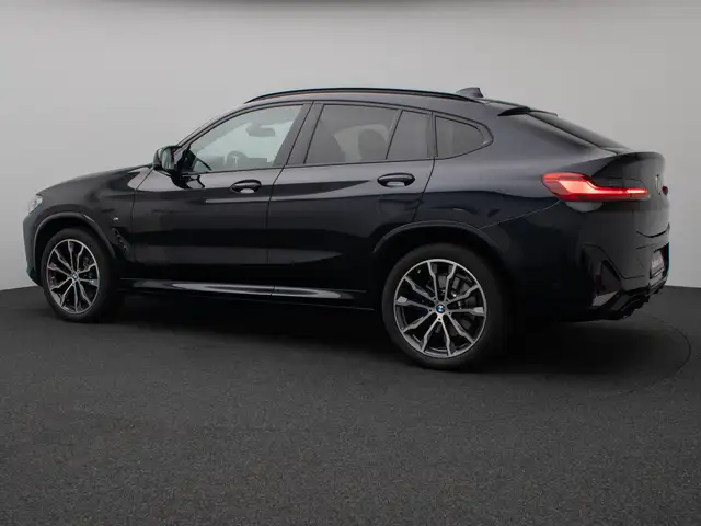 BMW X4 M view 10