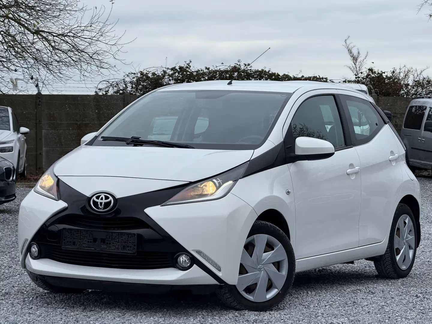 Toyota Aygo Aygo 1.0i VVT-i x-style - GARANTIE - AUTOMATIQUE - 1