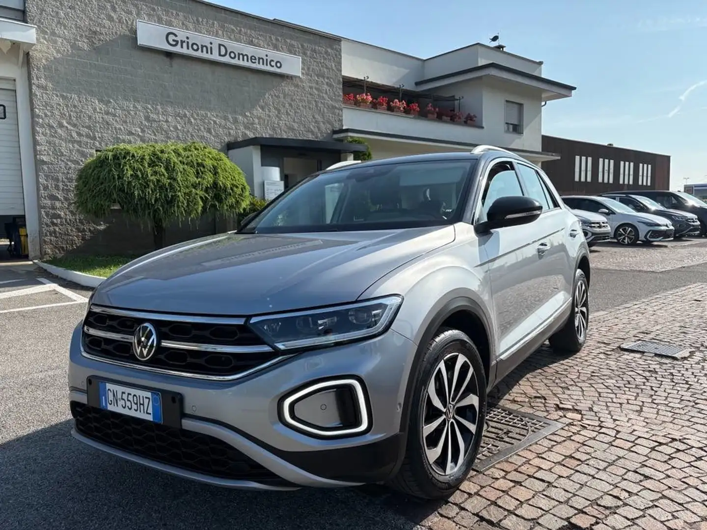 Volkswagen T-Roc T-Roc 1.0 tsi Style 110cv Argento - 1