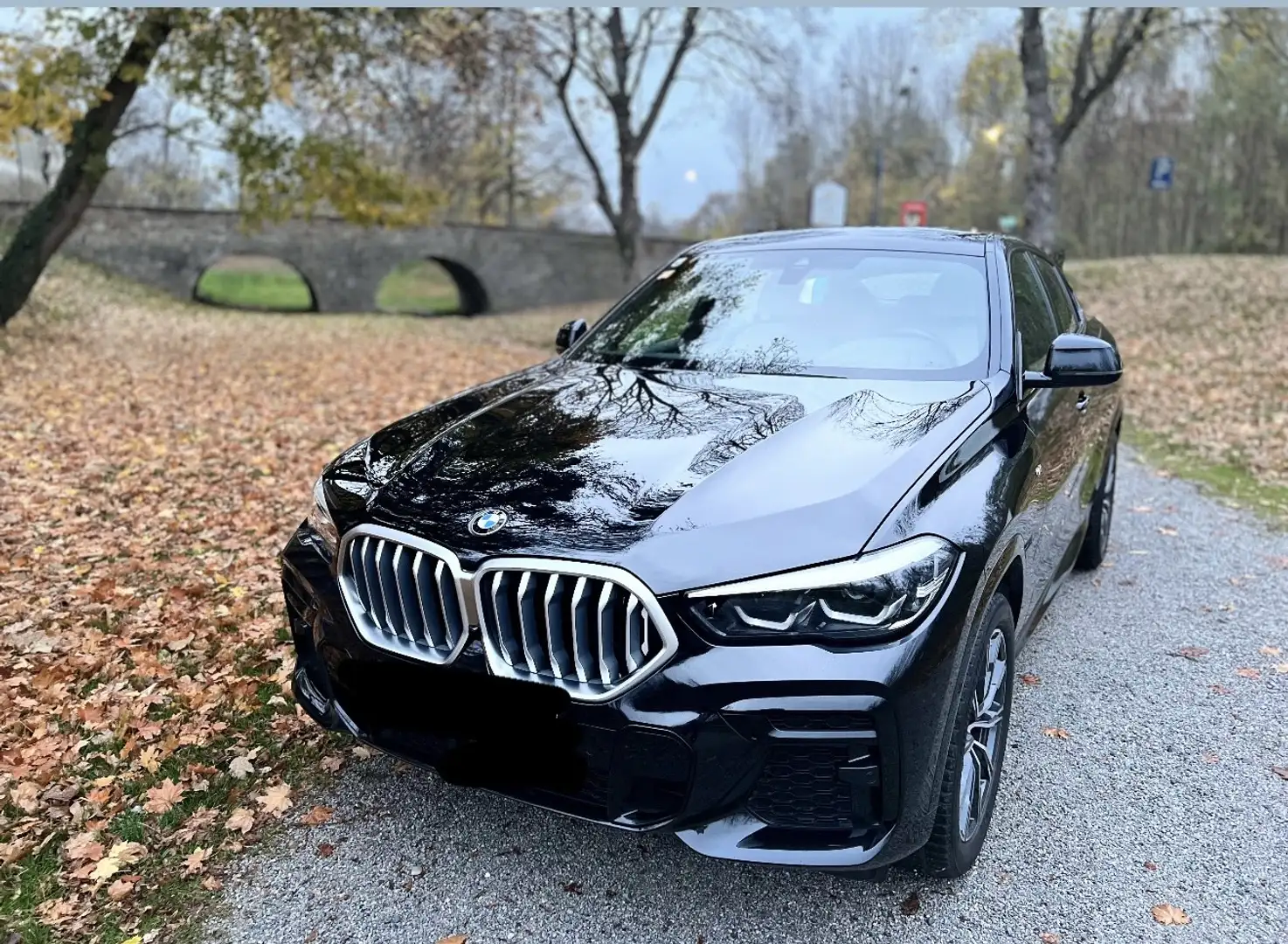 BMW X6 xDrive30d Schwarz - 1