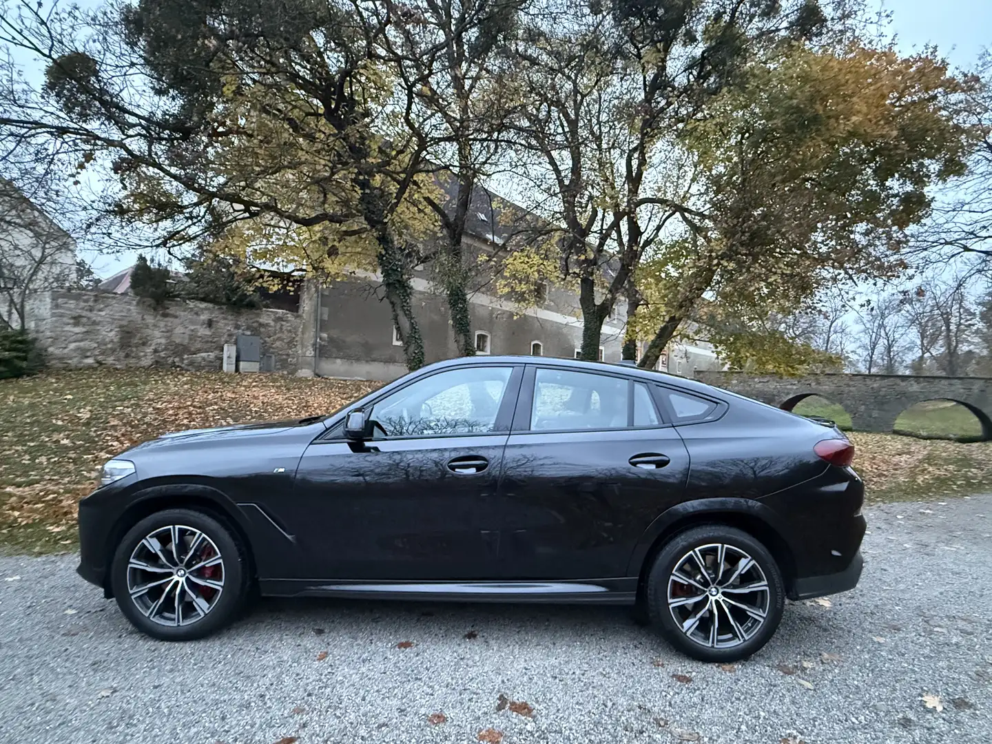 BMW X6 xDrive30d Schwarz - 2