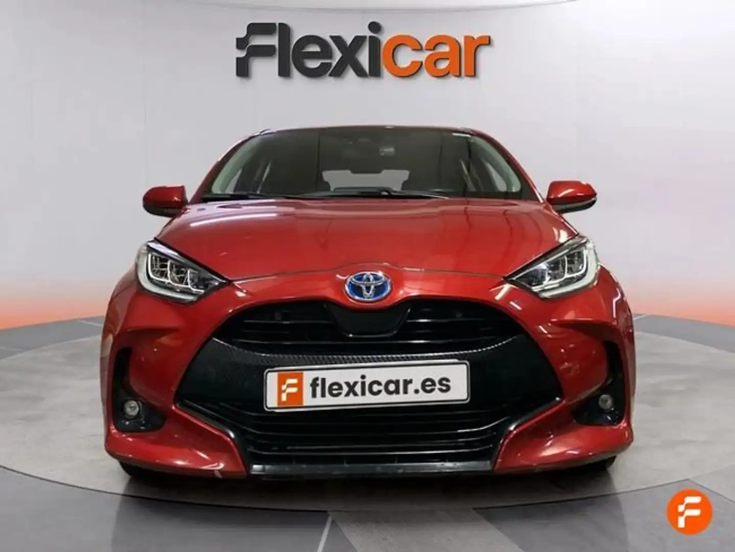 Toyota Yaris 120H 1.5 Active Plus Rojo - 2