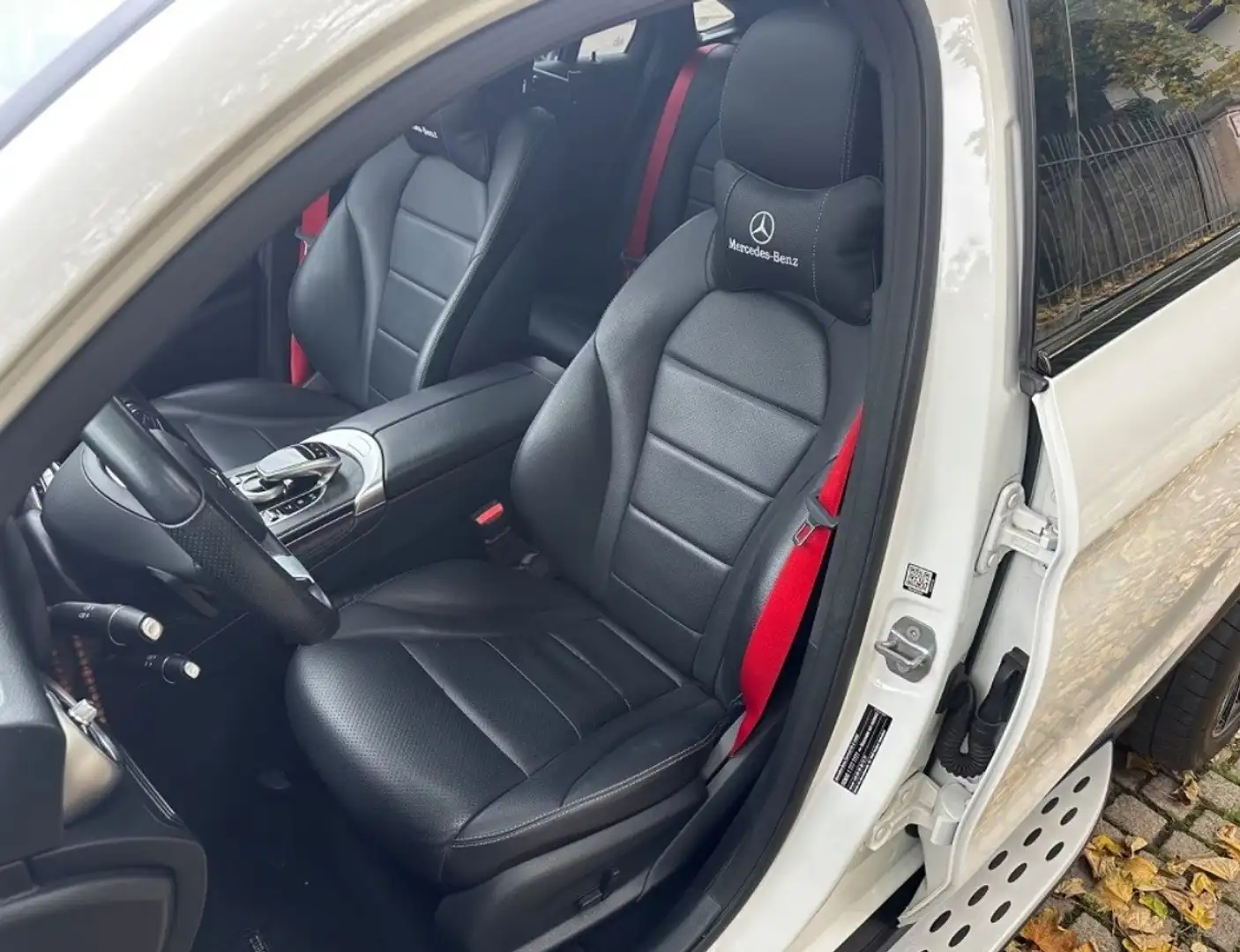 Mercedes-Benz GLC 250 d 4Matic 9G-TRONIC Edition 1 - 1