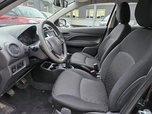 Mitsubishi Space Star view 8
