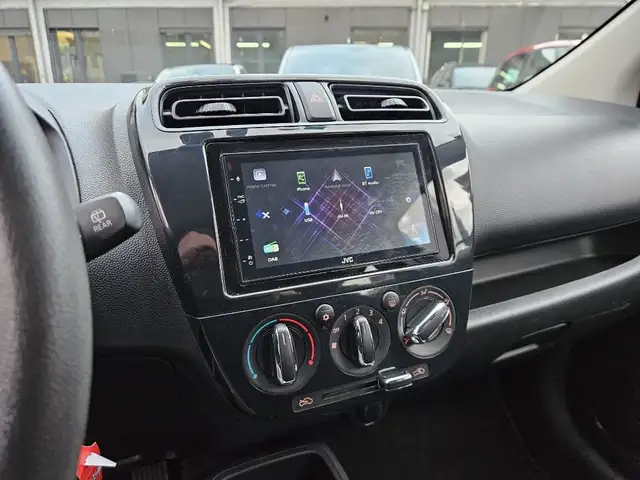Mitsubishi Space Star view 14