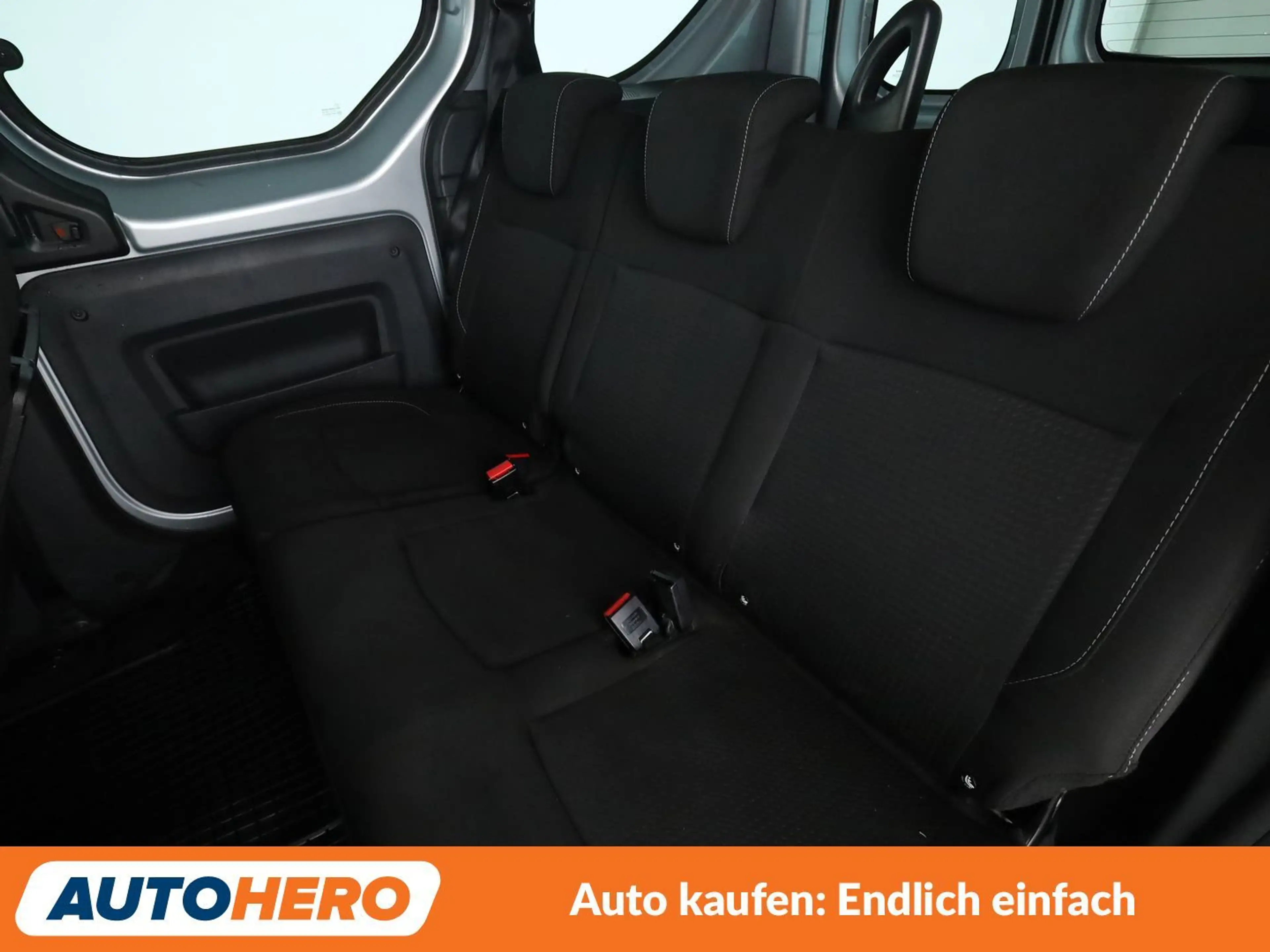 Dacia Dokker 1.3 TCe Comfort *TEMPO*PDC*SHZ* — photo 14
