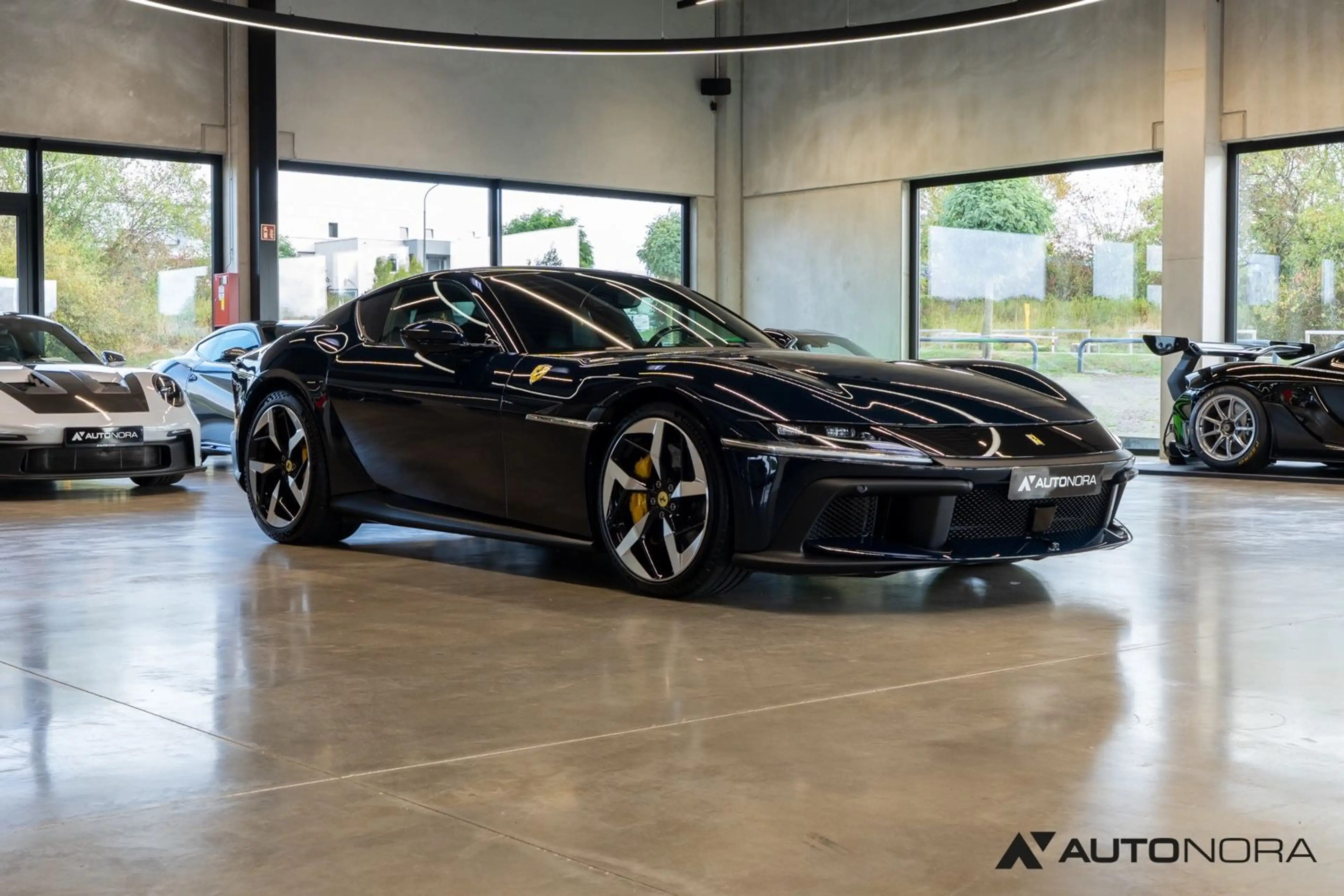 Ferrari 12 Cilindri 12 Cilindri ACC Lift Burmester Massage CarPlay — photo 11