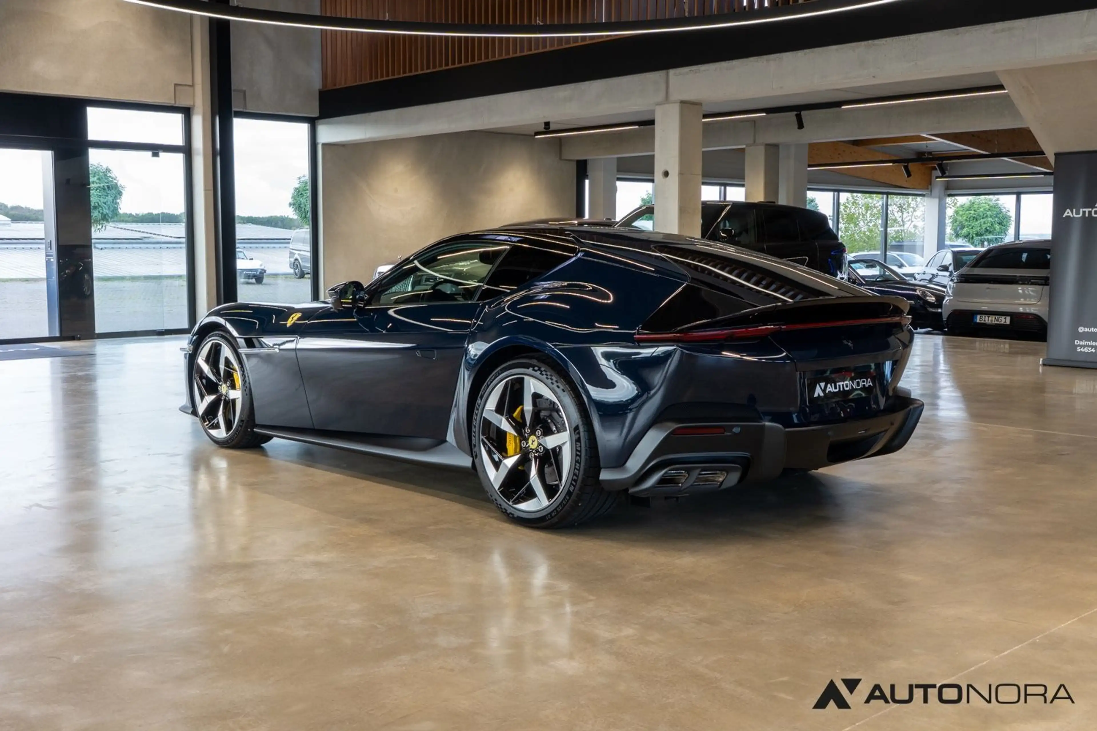 Ferrari 12 Cilindri 12 Cilindri ACC Lift Burmester Massage CarPlay — photo 2