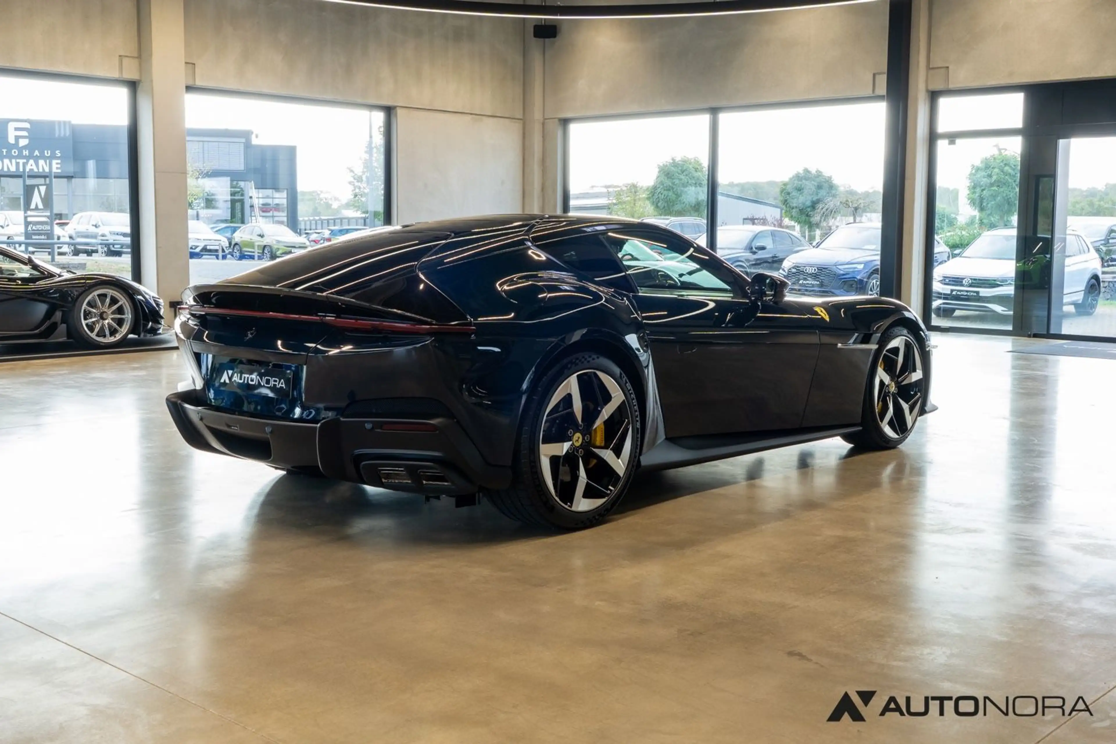 Ferrari 12 Cilindri 12 Cilindri ACC Lift Burmester Massage CarPlay — photo 4