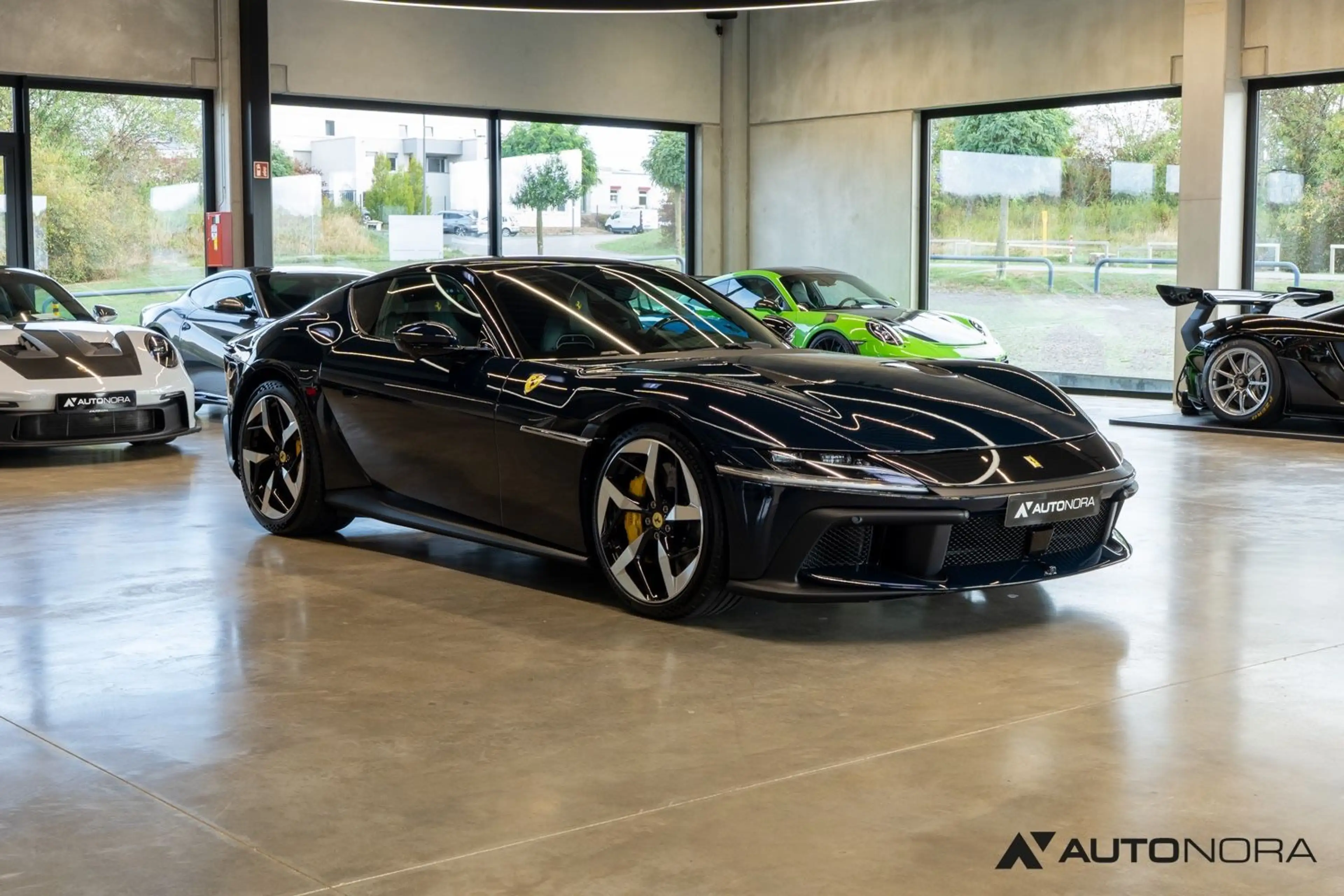 Ferrari 12 Cilindri 12 Cilindri ACC Lift Burmester Massage CarPlay — photo 3