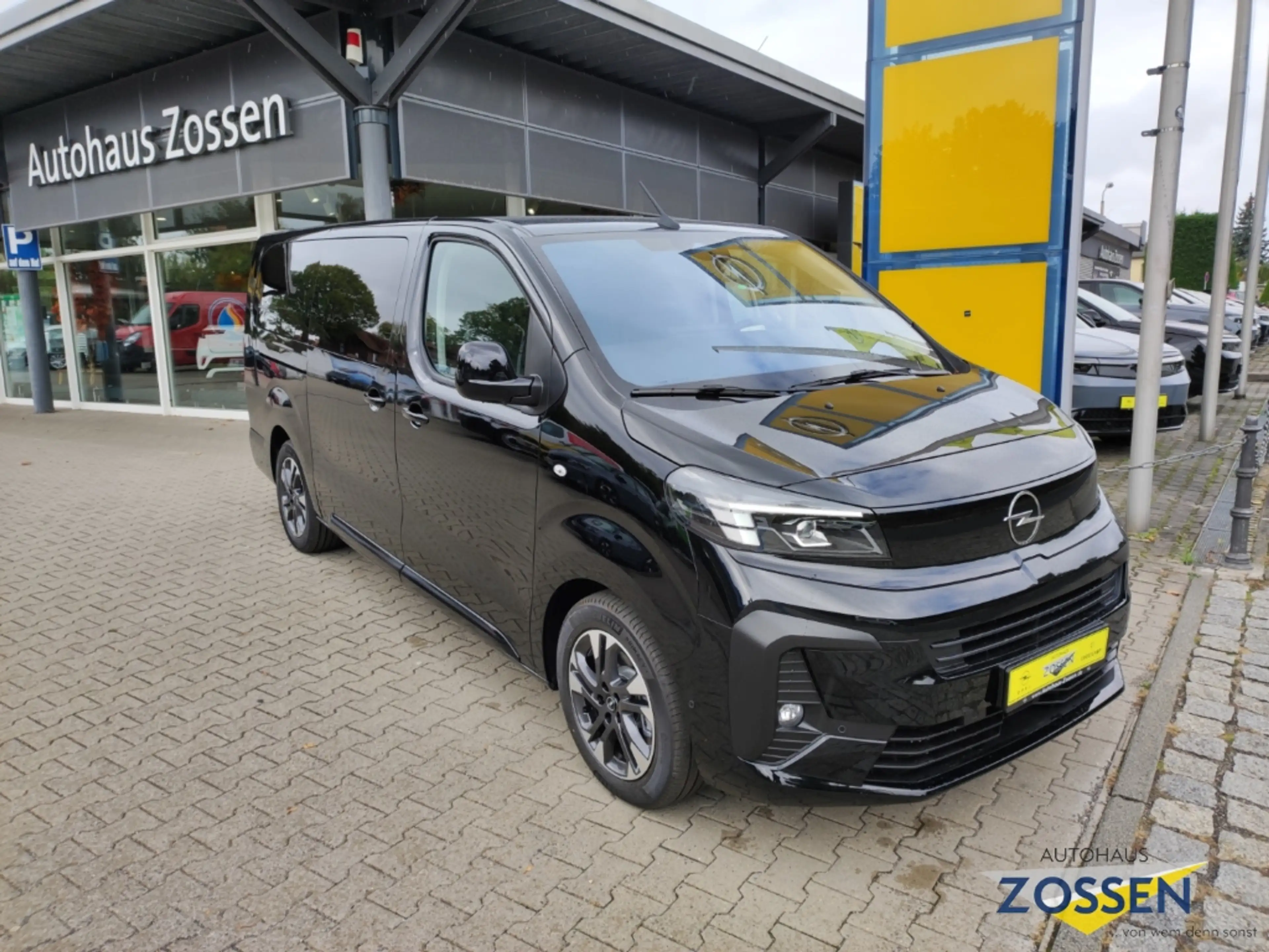 Opel Zafira Life GS XL+8 Sitzer+Standheizung+Leder+LED — photo 4