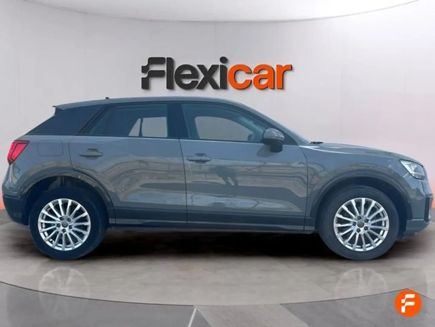 Audi Q2 30 TFSI Design 85kW Gris - 2