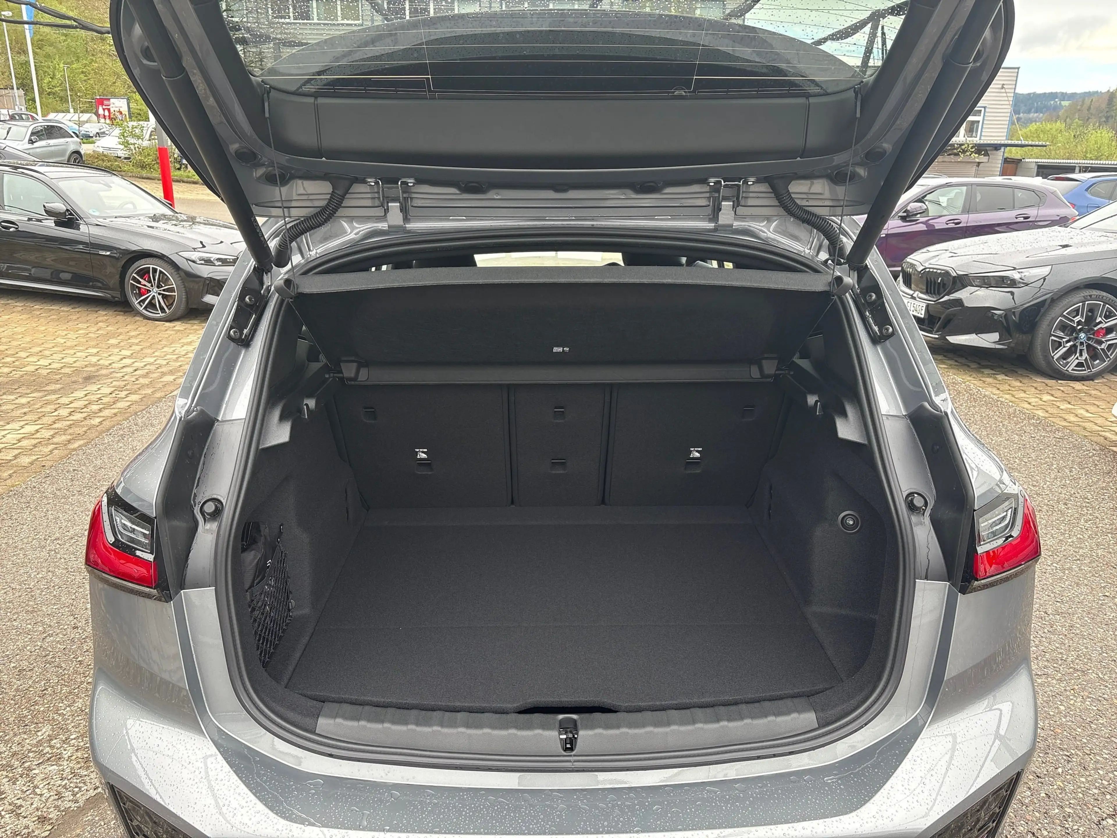BMW 223 i XDRIVE M Sportpaket HK HiFi DAB LED RFK — photo 7
