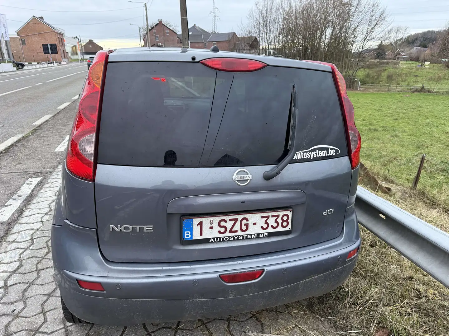 Nissan Note 1.5 dCi Acenta Gris - 2