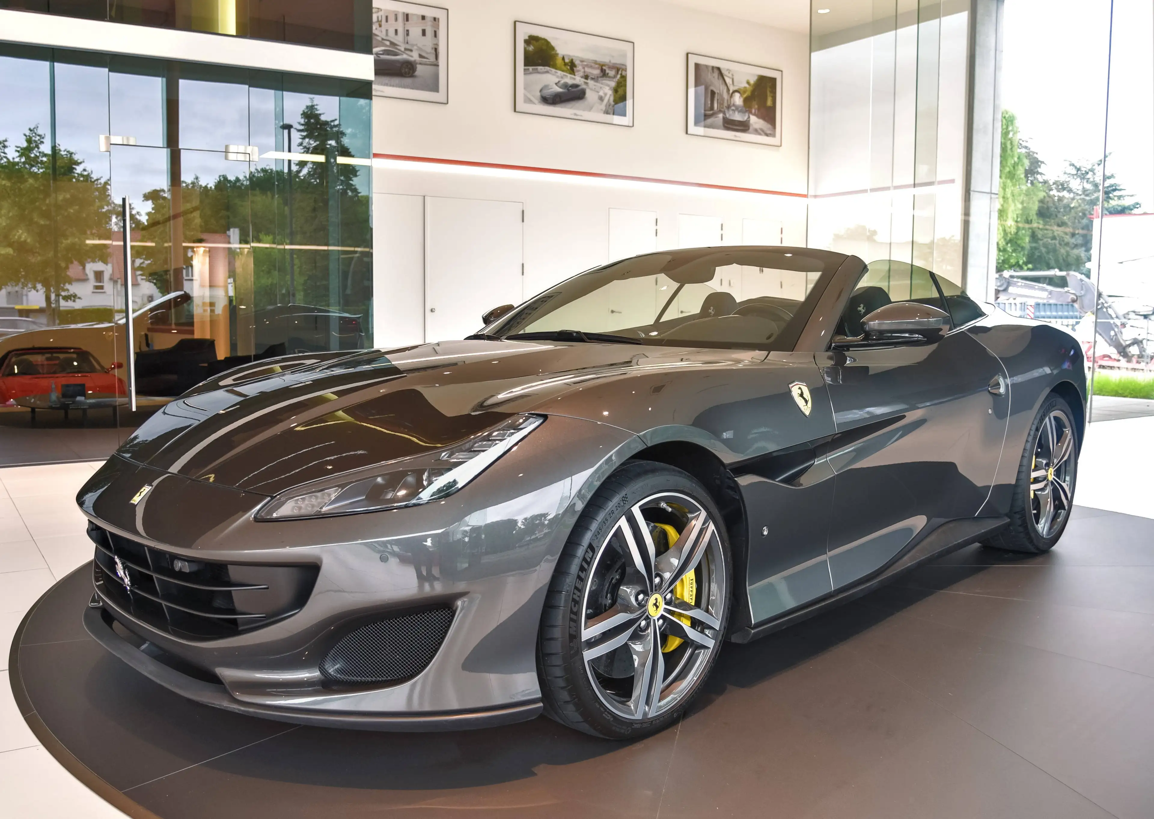 Ferrari Portofino Historical Colour | LEDS | Full Monza History — photo 8
