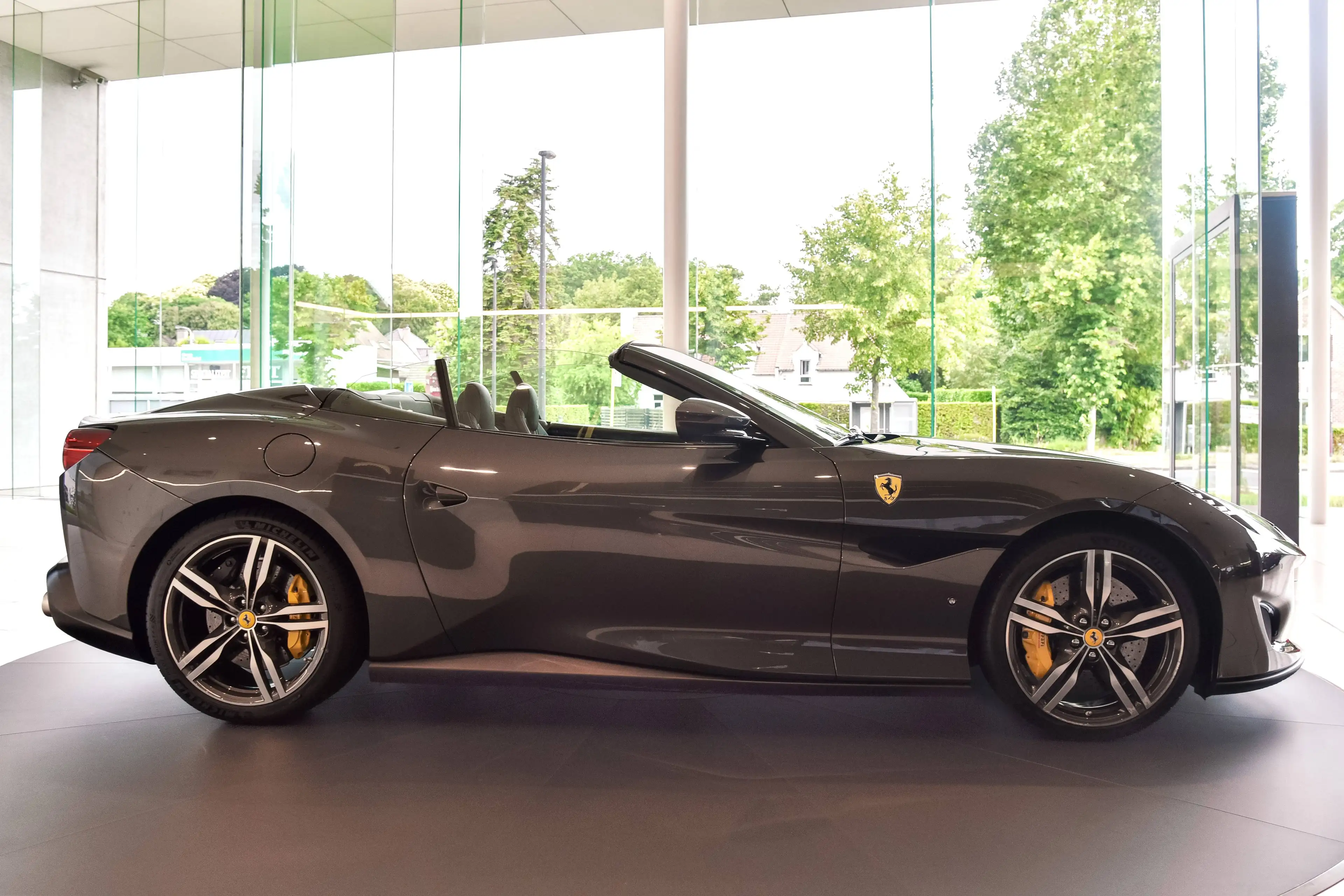 Ferrari Portofino Historical Colour | LEDS | Full Monza History — photo 3