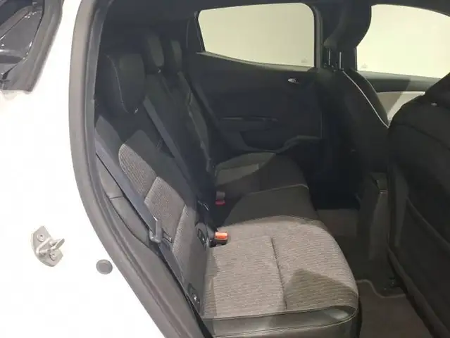 Renault Clio view 10