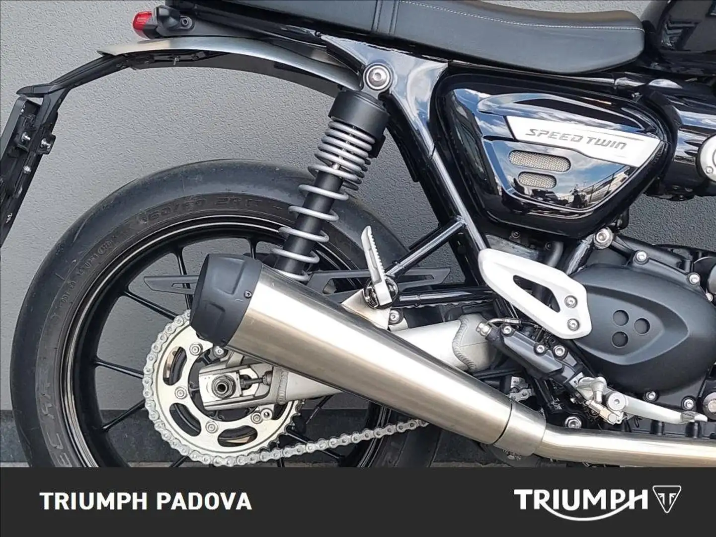 Triumph Speed Twin 1200 Nero - 2