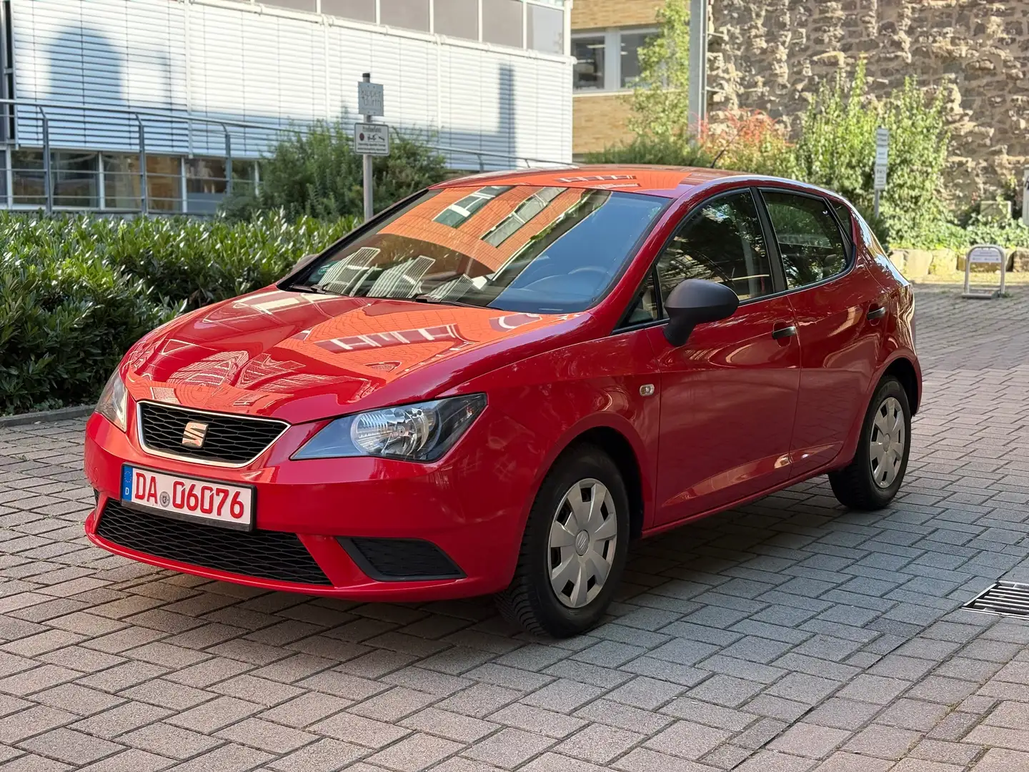 SEAT Ibiza Reference Salsa Rot - 2