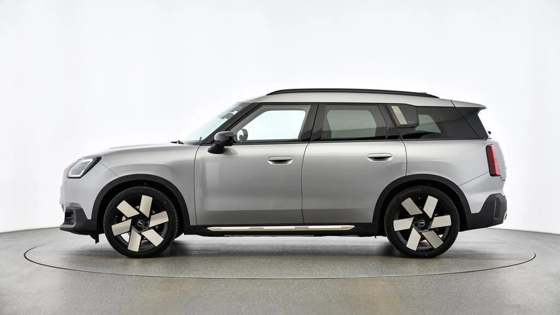 MINI Countryman SE All4 Favoured Trim Gris - 2