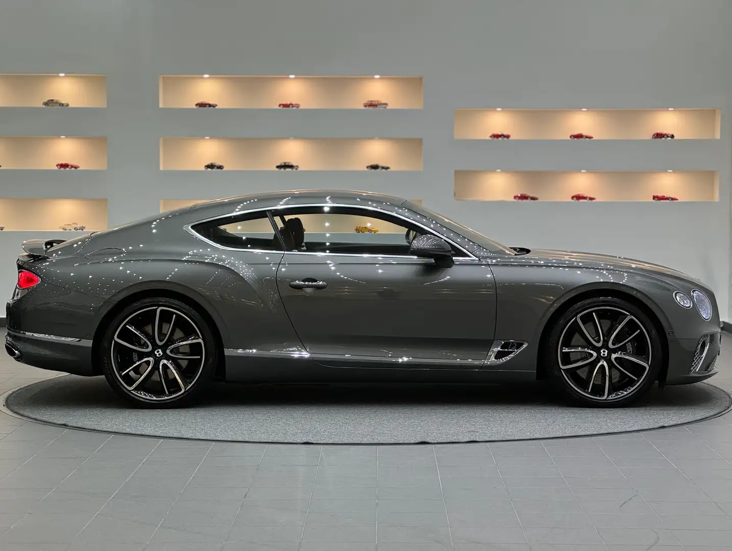 Bentley Continental GT GT Coupe*Mulliner*1Besitz*Garantie2028* Grau - 2