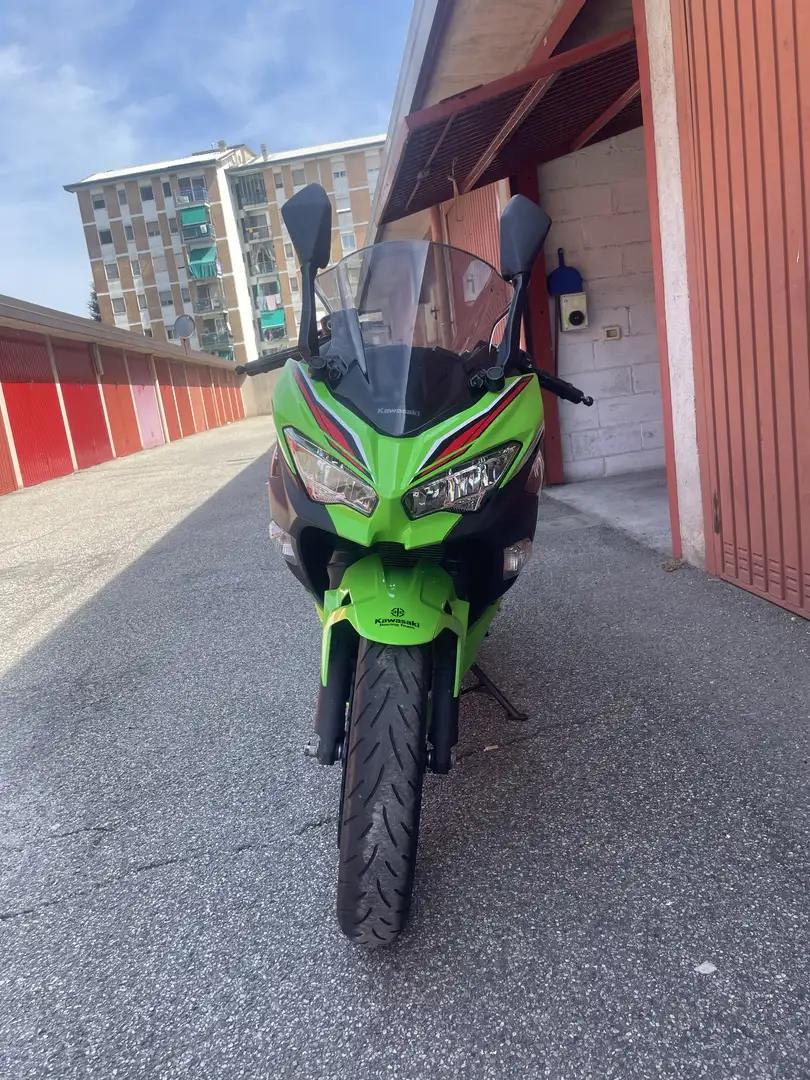 Kawasaki Ninja 400 - 1